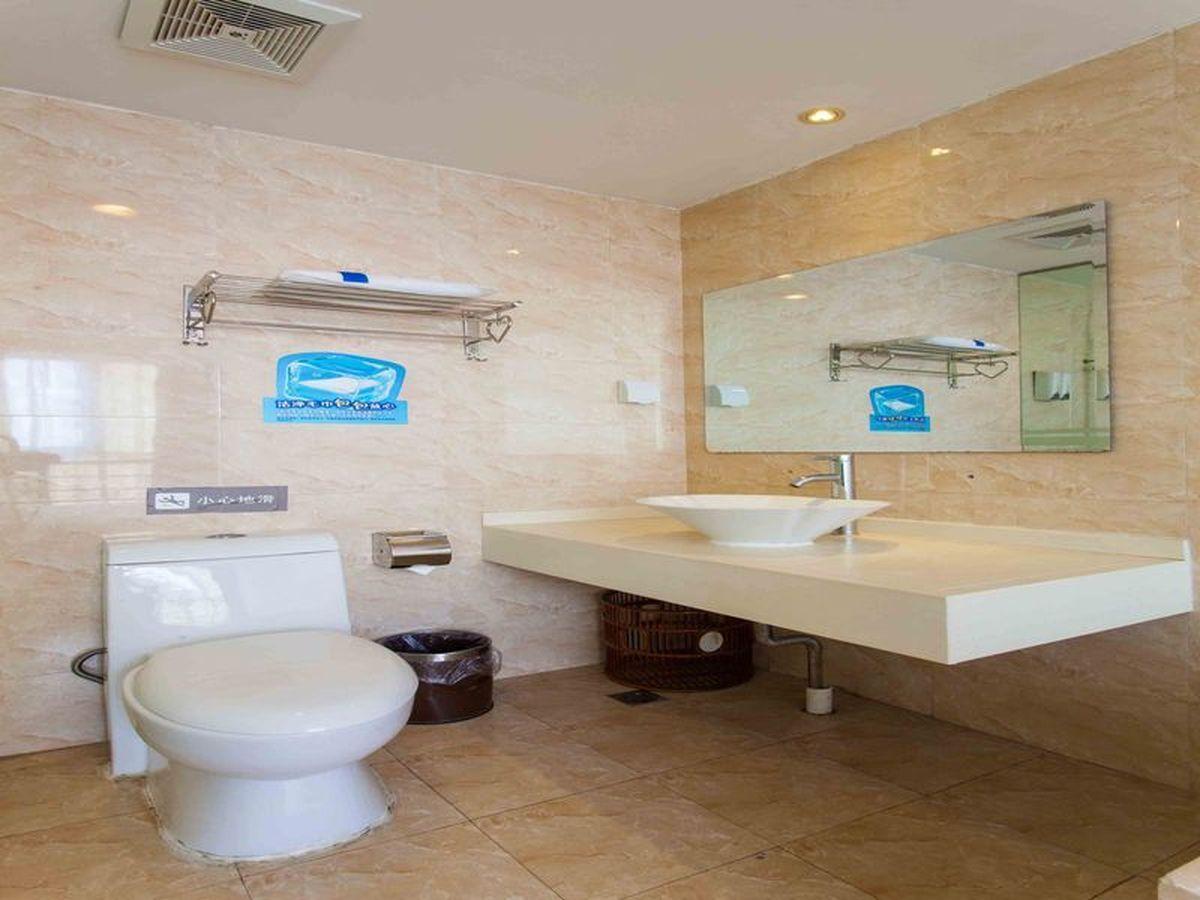 7 Days Inn Sanya Bay Buitenkant foto